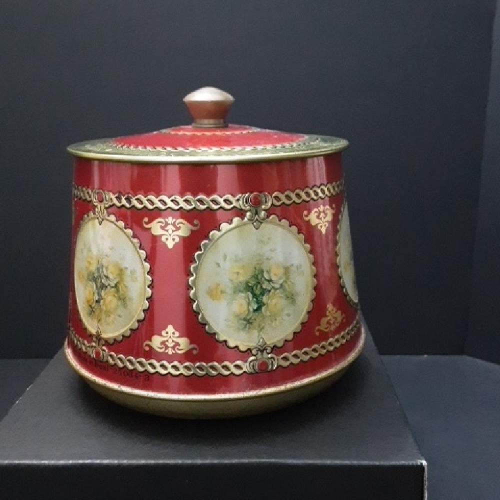 VGT,Meister Red/Gold  Floral Decorative Lidded Tin.